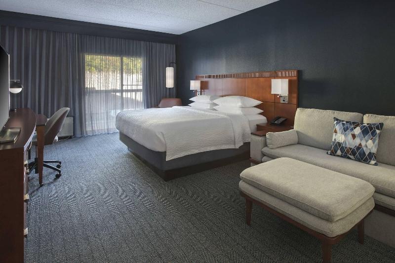 Стандартный Номер Кровать Кинг, Courtyard By Marriott Norwalk
