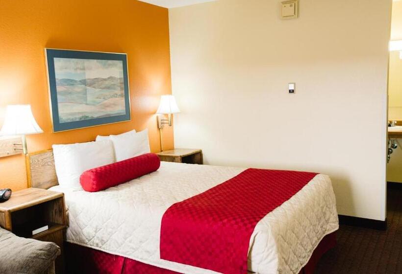 Люкс, Days Inn By Wyndham Minot