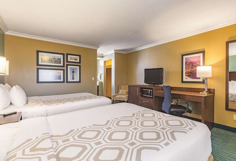 デラックスルーム, La Quinta By Wyndham San Francisco Airport West