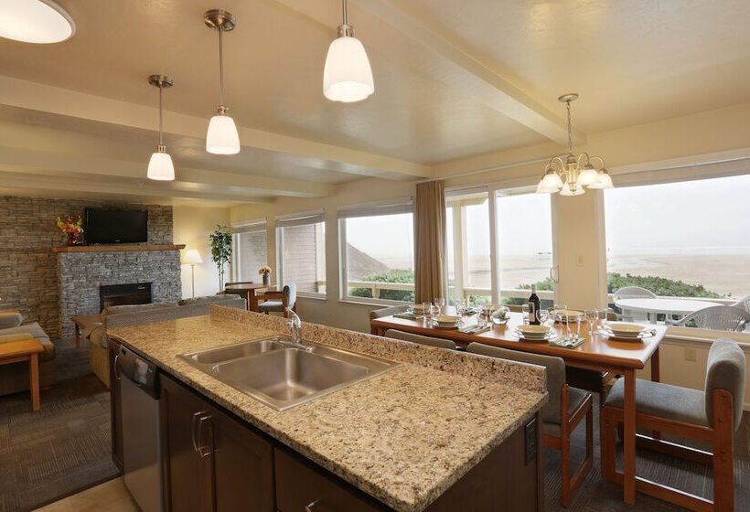 Люкс 3 Спальни, Driftwood Shores Resort