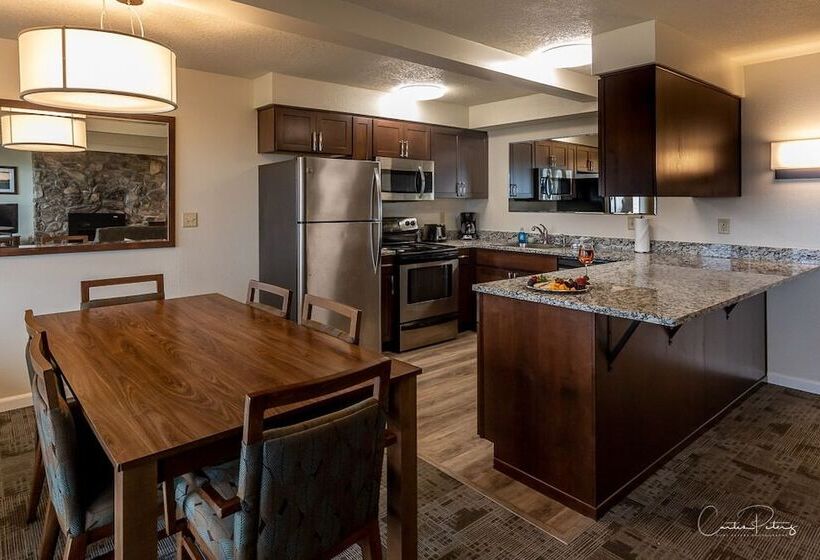 Люкс 3 Спальни, Driftwood Shores Resort