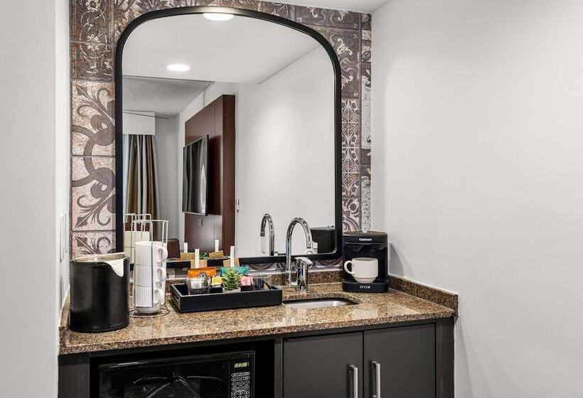سوئیت با بالکن, Embassy Suites By Hilton Los Angeles Lax South/el Segundo