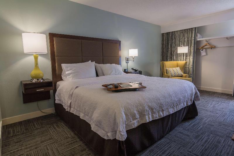 Стандартный Номер Кровать Кинг, Hampton Inn Winchester University/mall Area