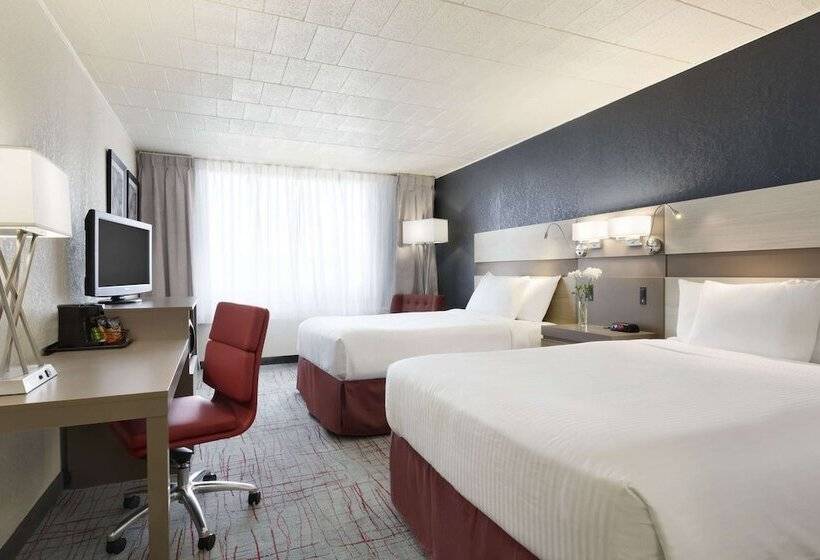 Номер Стандарт 2 Двуспальные Кровати, Ramada By Wyndham Beaver Falls