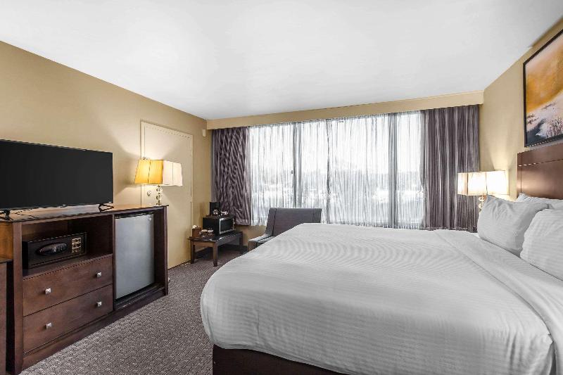Quarto Estandar Cama King, Voco Laguna Hills
