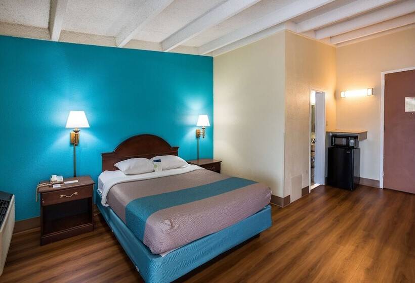 اتاق لوکس, Red Carpet Inn & Suites