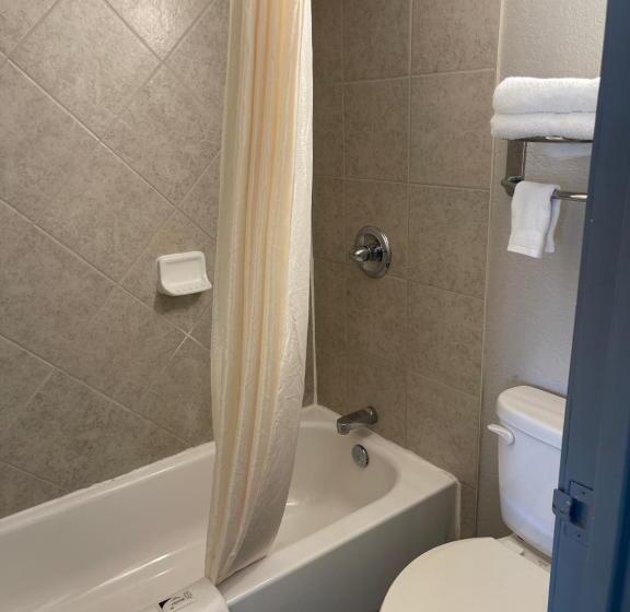 Номер Deluxe, Kings Inn  Medical Downtown Midtown Memphis