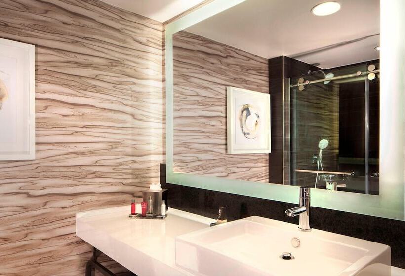 اتاق استاندارد با 2 تخت دوبل, Marriott Raleigh Durham Research Triangle Park