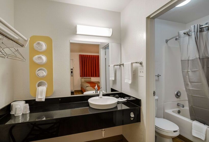 Quarto Estandar 2 Camas Casal, Motel 6 Schiller Park, Il   Chicago O Hare