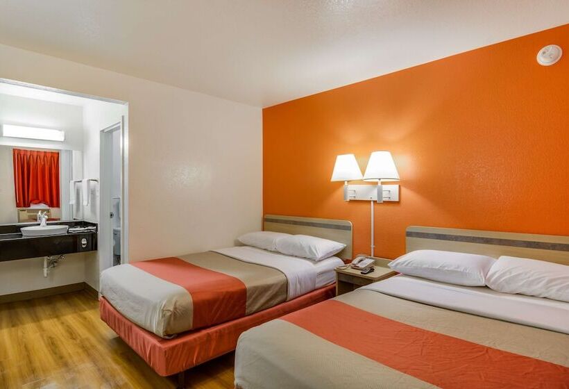 디럭스 룸, Motel 6 Schiller Park, Il   Chicago O Hare
