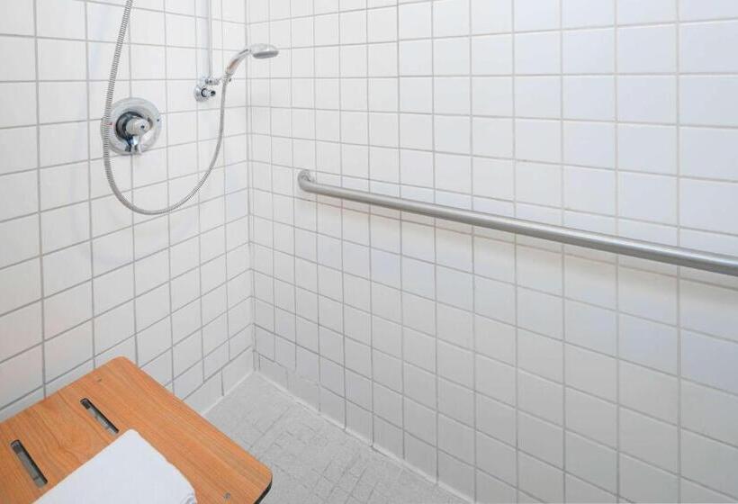 Номер Стандарт Адаптированный для Инвалидов, Motel 6 Ventura, Ca   Beach