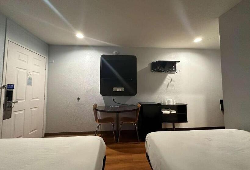Четырехместный Номер Deluxe, Motel 6 Ventura, Ca   Beach