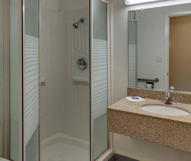 带2个双人床的标准工作室, Motel 6 Spokane, Wa  West