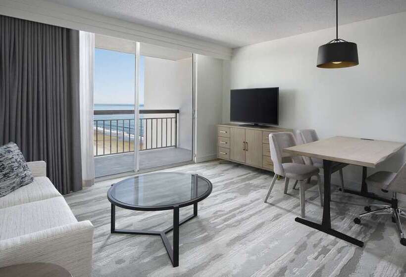 Люкс, Embassy Suites By Hilton Myrtle Beach Oceanfront Resort