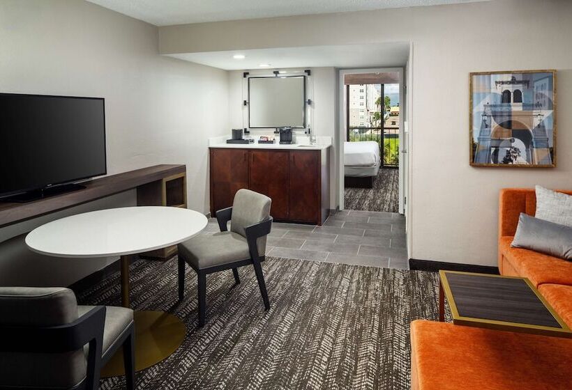身障者適用スイートルーム, Embassy Suites By Hilton Orlando North