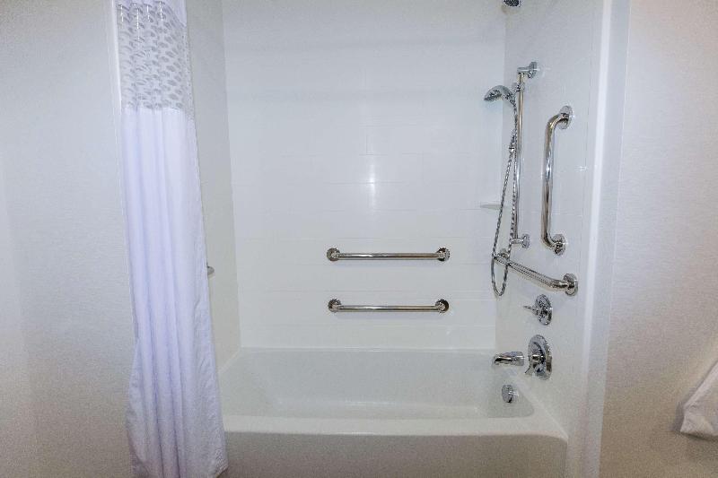 Стандартный Номер Кровать Кинг, Hampton Inn & Suites Syracuse North Airport Area