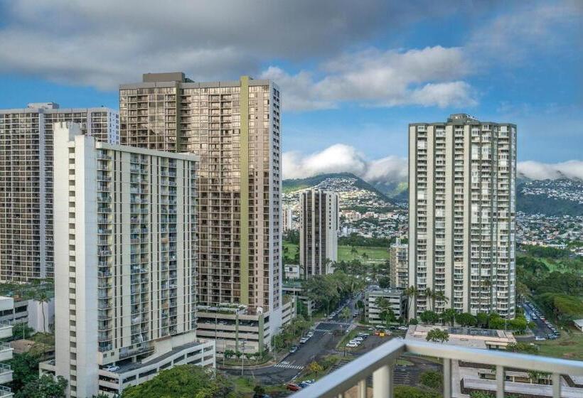 اتاق استاندارد با تخت بزرگ, Queen Kapiolani