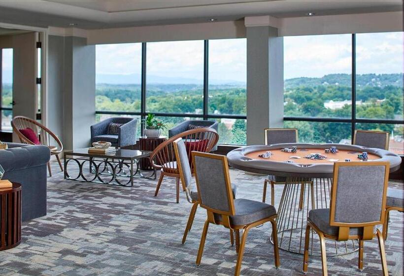 Standard Room Superior Floor, Renaissance Asheville Downtown