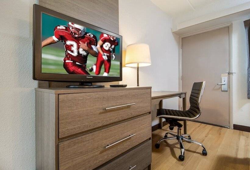 Номер Deluxe, Red Roof Inn Durham  Duke Univ Medical Center