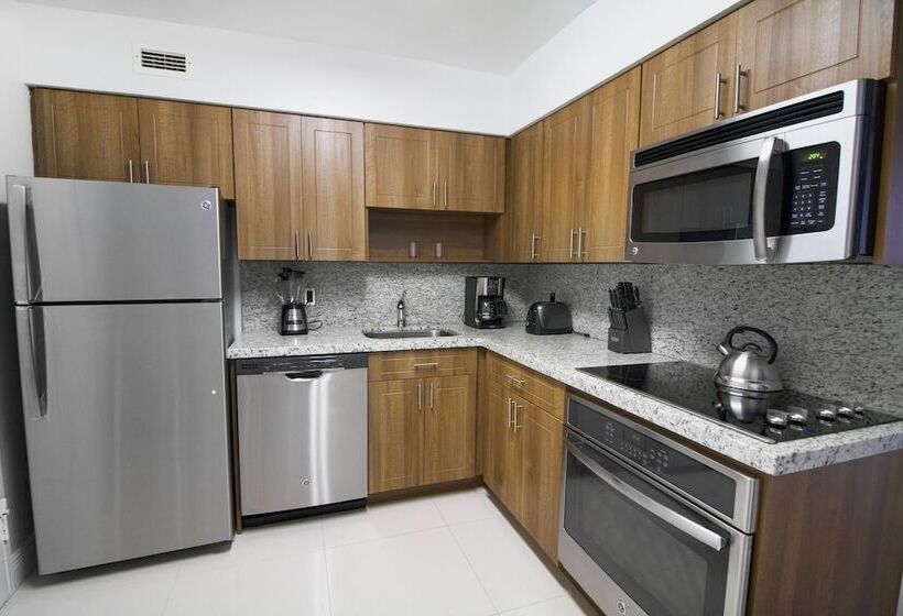 豪华两卧套房, Seacoast Suites On Miami Beach