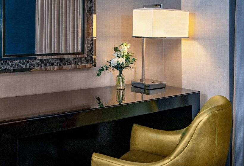 ２ダブルベッドのスタンダードルーム, The Royal Sonesta Boston