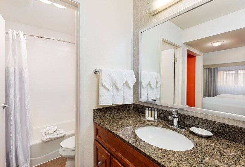 سوییت, Clementine Hotel & Suites Anaheim