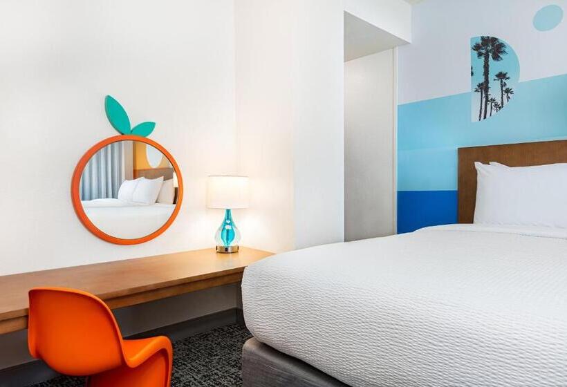سوییت, Clementine Hotel & Suites Anaheim