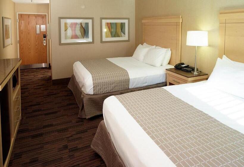 Студия Стандарт, Livinn Hotel Cincinnati North/ Sharonville