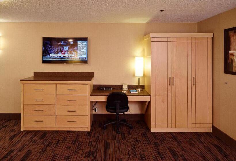 Президентский Люкс, Livinn Hotel Cincinnati North/ Sharonville