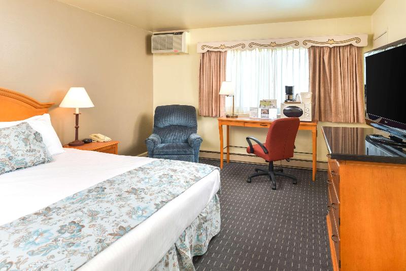 Стандартный Номер Кровать Кинг, Svendsgaard S Lodge  Americas Best Value Inn & Suites