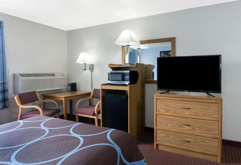 디럭스 룸, Super 8 By Wyndham Wisconsin Dells