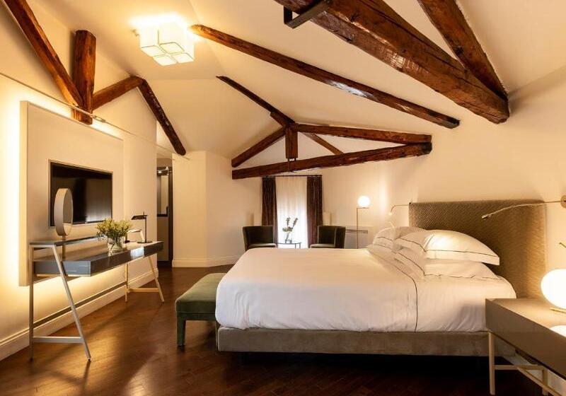 اتاق لوکس, Coco Reef Resort and Spa
