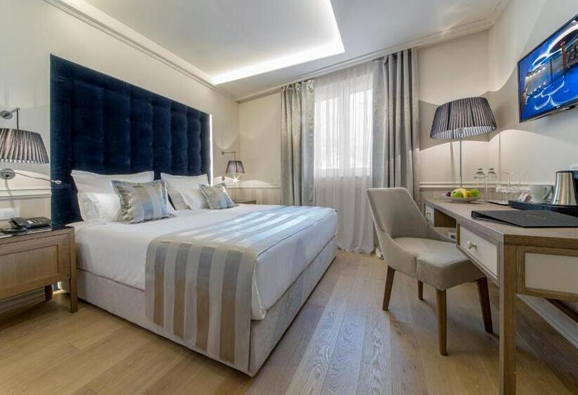 اتاق استاندارد, Grand Hotel Slavia
