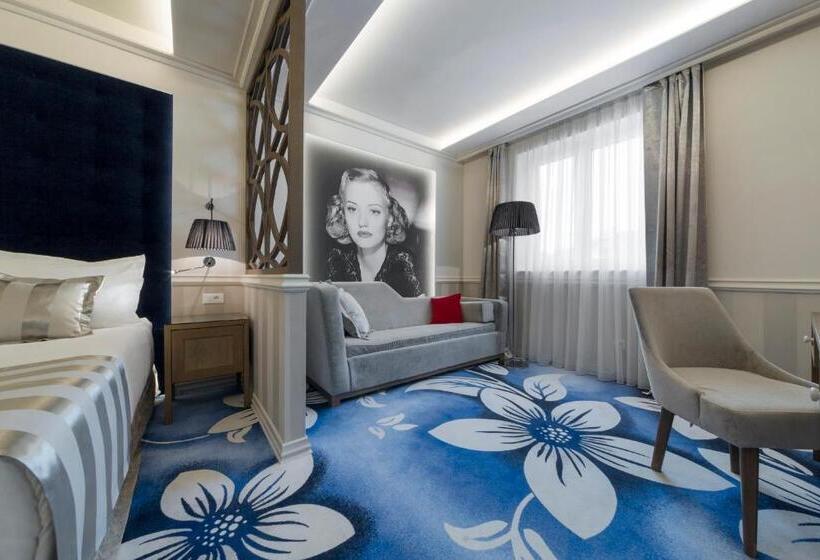 اتاق راحتی, Grand Hotel Slavia