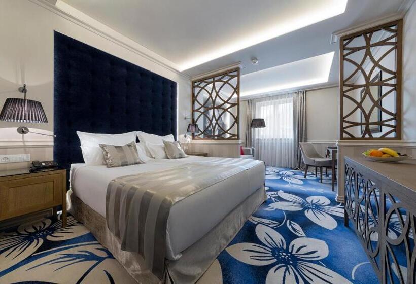 اتاق راحتی, Grand Hotel Slavia