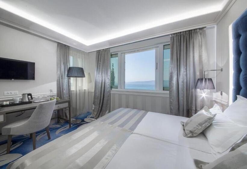 اتاق پرمیوم با چشم‌انداز دریا, Grand Hotel Slavia