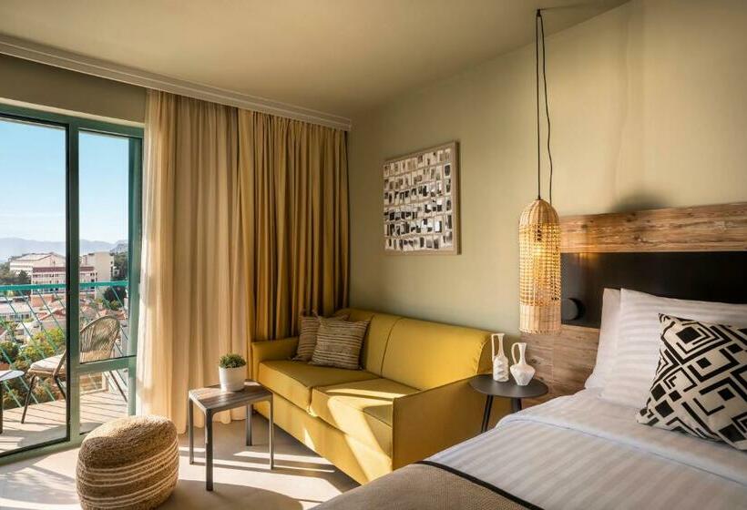 Standard Room with Balcony Side Sea View, Places Dalmacija By Valamar