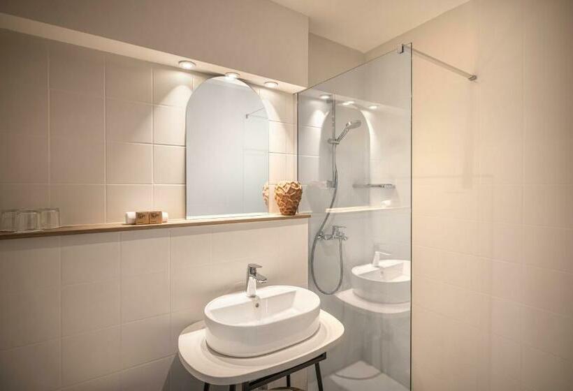 Standard Room with Balcony Side Sea View, Places Dalmacija By Valamar