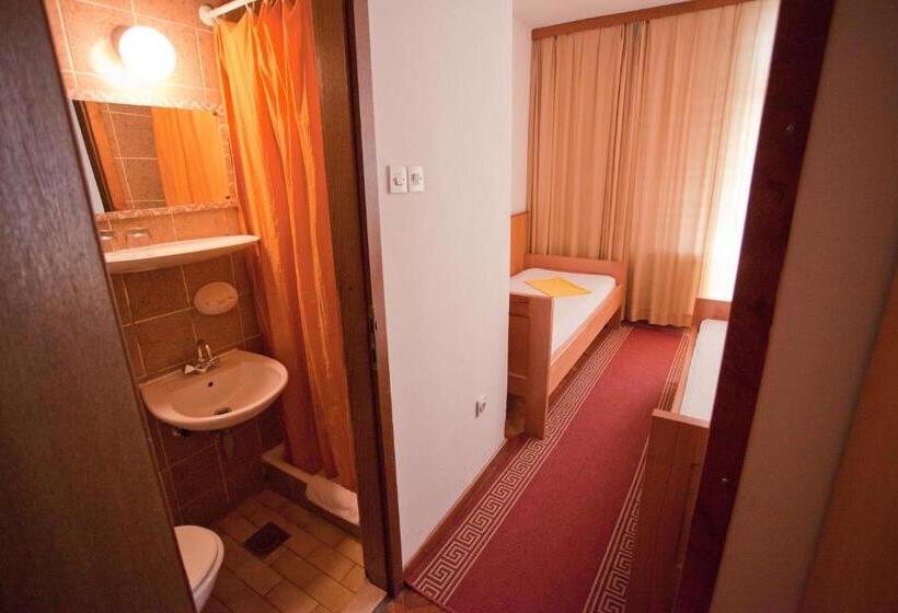 اتاق استاندارد, Hi Hostel Zagreb