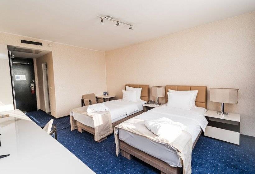3 Bedroom Suite, Holiday