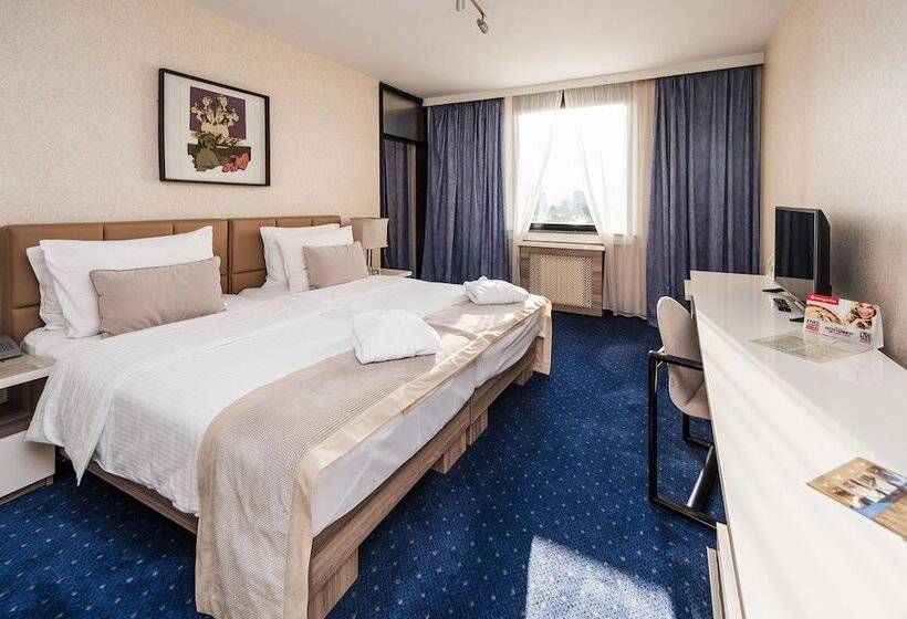 3 Bedroom Suite, Holiday