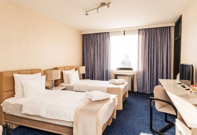 3 Bedroom Suite, Holiday
