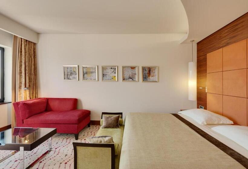 اتاق اجرایی, Monte Mulini Adults Exclusive Hotel By Maistra Collection