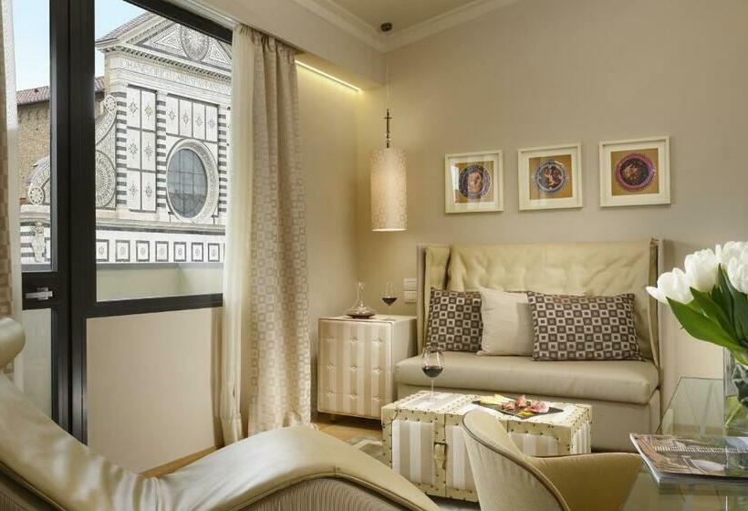 سوییت خانوادگی, Grand Hotel Minerva