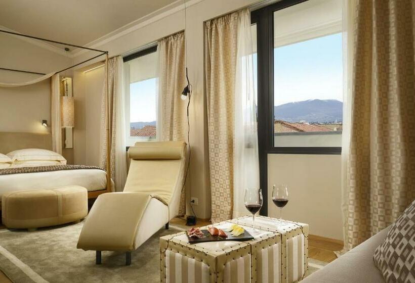 سوییت جونیور لوکس, Grand Hotel Minerva