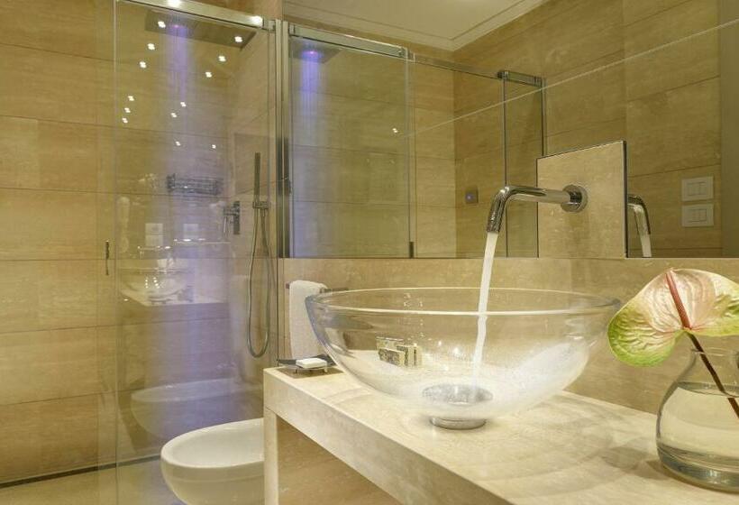 سوییت جونیور لوکس, Grand Hotel Minerva