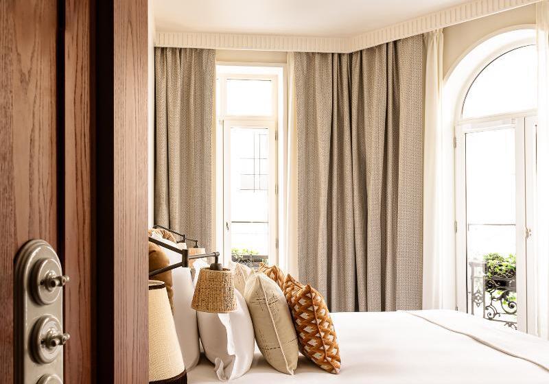 اتاق لوکس, Château Des Fleurs Hôtel & Spa Paris