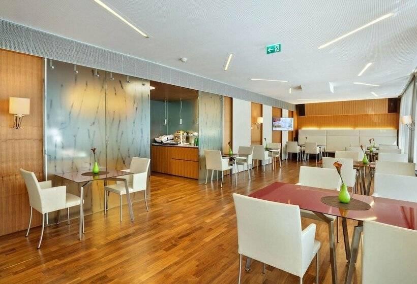 스위트, Austria Trend Hotel Europa Wien