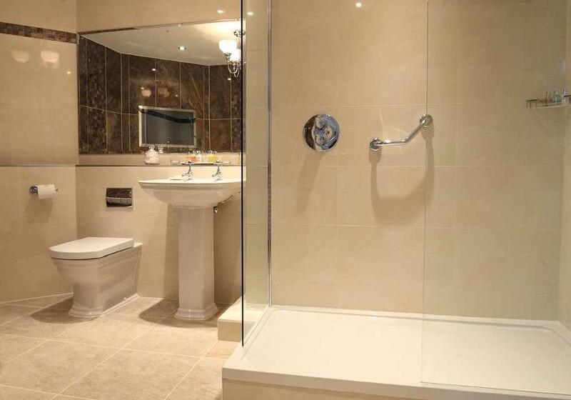 Люкс, Macdonald Bath Spa