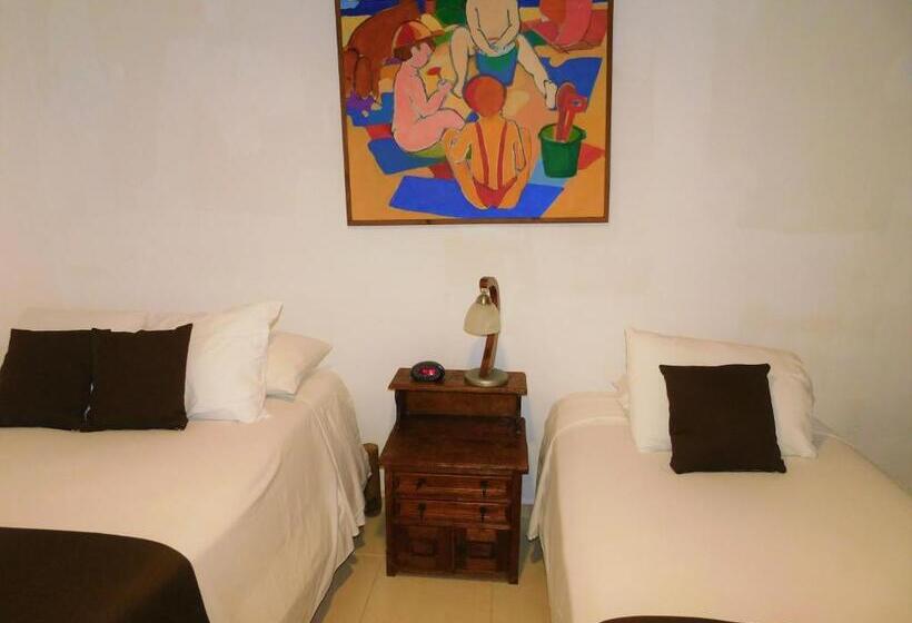 דירת חדר נוף לגינה, Nautibeach Beach Front Condos In North Beach